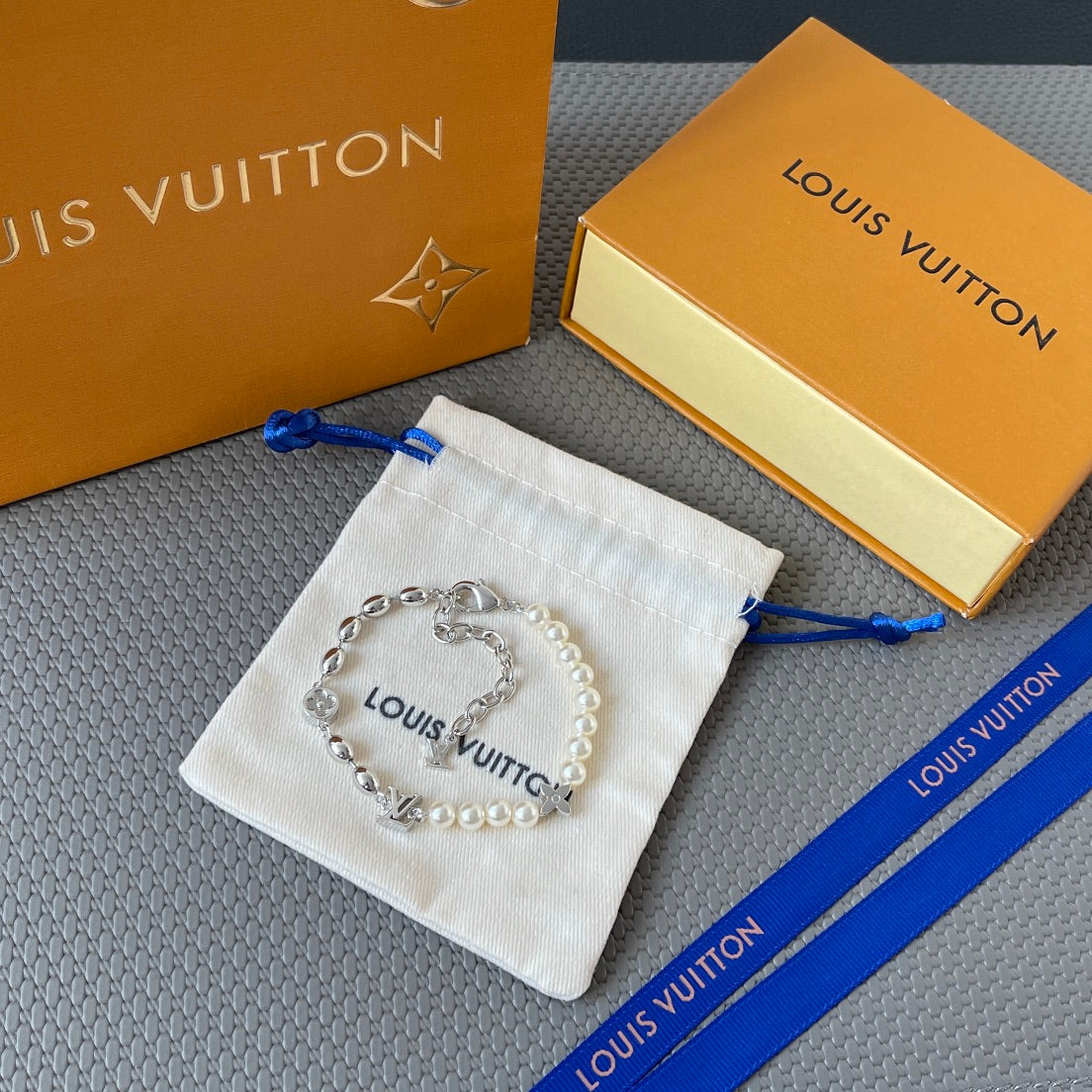 Louis Vuitton Bracelet