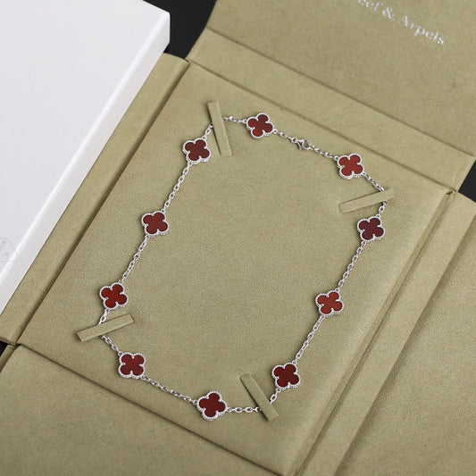 Van cleef Necklace Red