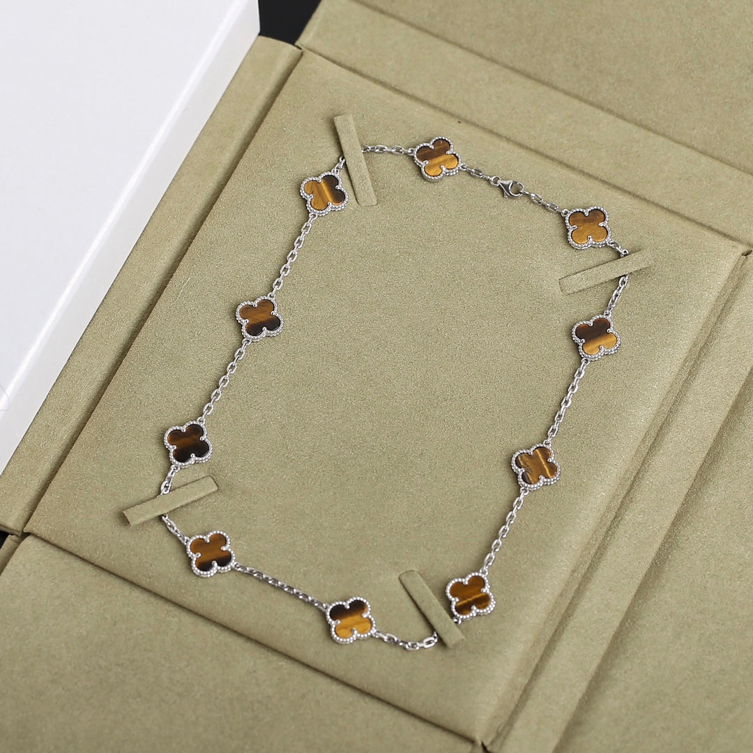Van cleef Necklace Eye Of The Tiger