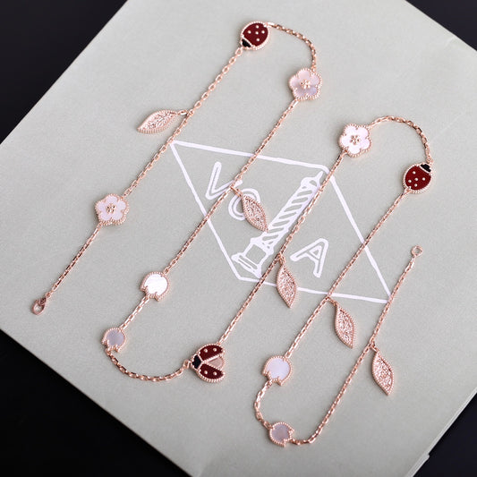 Van Cleef & Arpels Lucky Spring bracelet set